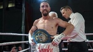 sandor-martin-con-flamante-cinturon-europeo-del-superligero-1564341456579